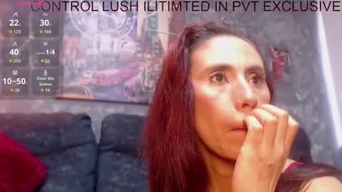 Snapshot of loren_queen_ chatting on 07.11.26 Loren online show from 07.11.26