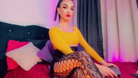 lesly lorena online show from 10.08.25