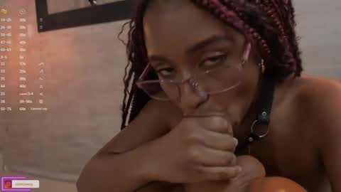 Lorena Vieira  online show from 03.02.25