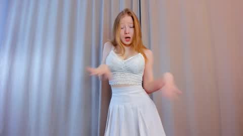 Lola   online show from 12.22.25