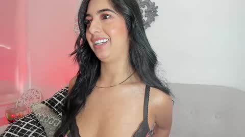 Snapshot of lorens_martin chatting on 12.22.24 L O R E N online show from 12.22.24