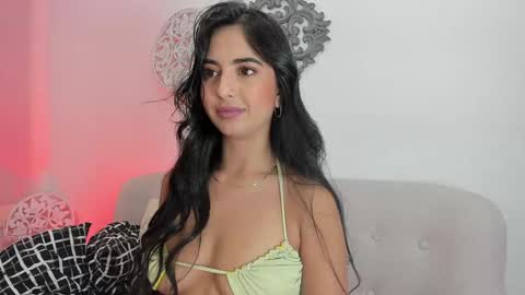 Snapshot of lorens_martin chatting on 01.08.25 L O R E N online show from 01.08.25