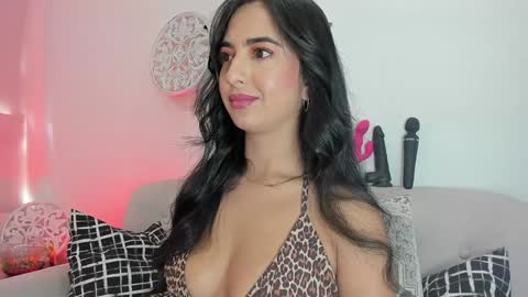 Snapshot of lorens_martin chatting on 01.15.25 L O R E N online show from 01.15.25