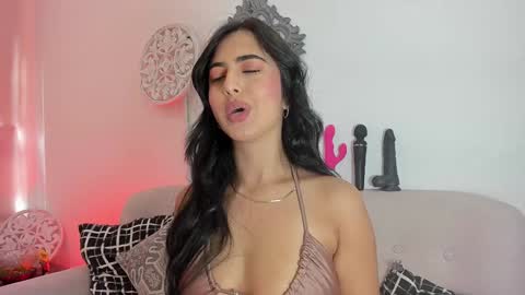 Snapshot of lorens_martin chatting on 01.26.25 L O R E N online show from 01.26.25