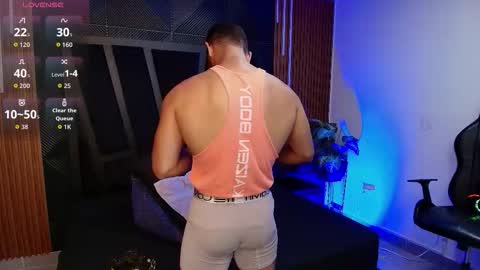  L O R E N Z O  Thumbs Up help  online show from 03.07.26