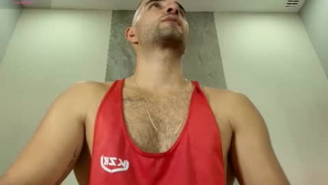 Snapshot of lorenzo_walker_ chatting on 07.14.26 L O R E N Z O Thumbs Up help online show from 07.14.26