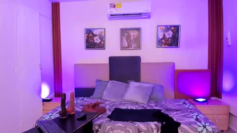 Snapshot of loress_ass_mature chatting on 09.28.25 lorena online show from 09.28.25