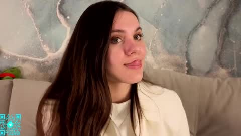 Snapshot of lorettadunnelli chatting on 04.28.26 Chloe for Fan BlackHole online show from 04.28.26