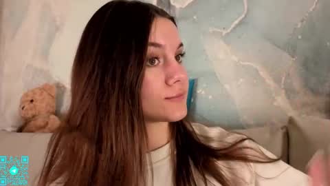 Snapshot of lorettadunnelli chatting on 05.07.26 Chloe for Fan BlackHole online show from 05.07.26