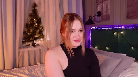 Snapshot of lori_mason chatting on 12.15.24 Lori online show from 12.15.24