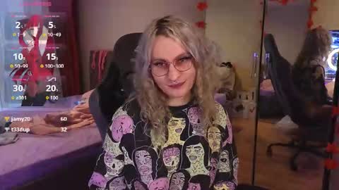 Snapshot of lori_myaf chatting on 09.18.25 Lori ----------------------------------- online show from 09.18.25
