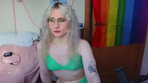 Snapshot of lori_myaf chatting on 06.02.26 Lori ----------------------------------- online show from 06.02.26