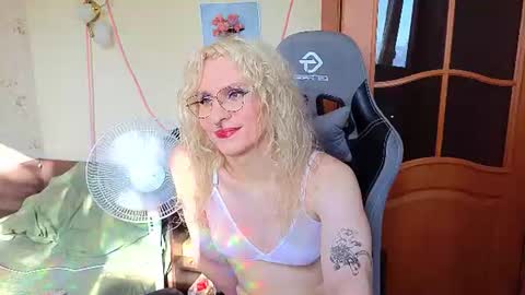 Snapshot of lori_myaf chatting on 07.31.26 Lori ----------------------------------- online show from 07.31.26