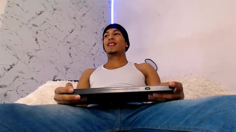 Lorian Vikel  online show from 10.09.25