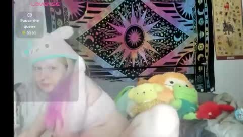 Lori Critter online show from 04.05.26