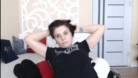 LorraGrey online show from 02.04.25