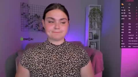 Lora for u online show from 09.10.25