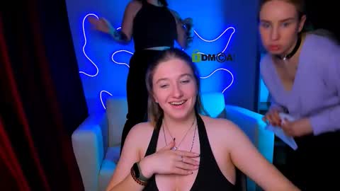 Lora for u online show from 09.30.25