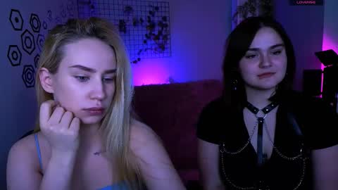 Lora for u online show from 10.19.25