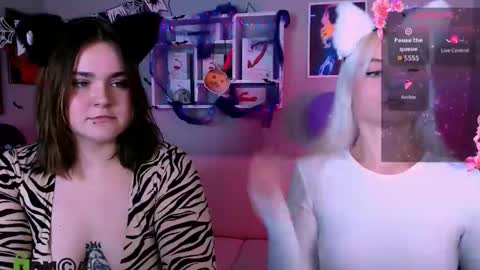 Lora for u online show from 10.27.25