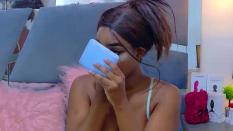 lorraine_johnson online show from 04.03.26