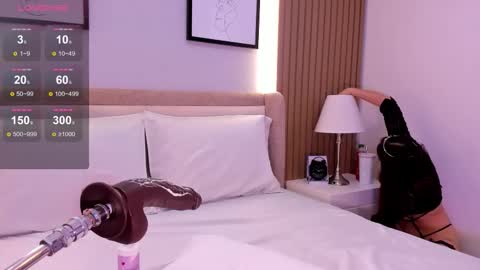 lore  online show from 10.10.25