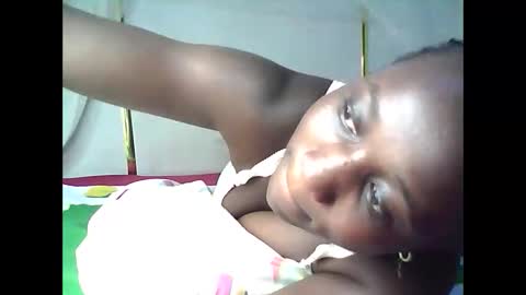 Snapshot of lotty_lavilla chatting on 05.13.26 lotty_lavilla online show from 05.13.26