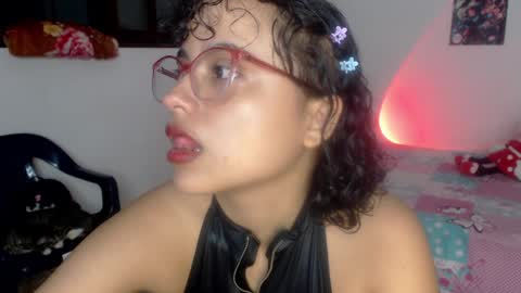 Snapshot of lou_cuteee chatting on 01.26.25 lou_cuteee online show from 01.26.25