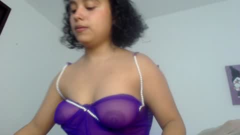 Snapshot of lou_cuteee chatting on 01.28.25 lou_cuteee online show from 01.28.25