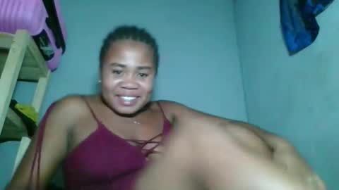 Snapshot of louane98 chatting on 02.27.26 louane98 online show from 02.27.26