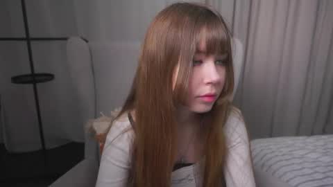 Snapshot of louettakarn chatting on 04.26.26 Sade online show from 04.26.26
