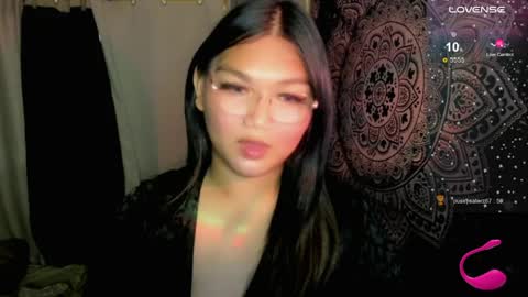 Snapshot of louheart chatting on 05.04.26 Sweet online show from 05.04.26