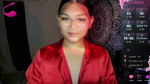 Snapshot of louheart chatting on 05.25.26 Sweet online show from 05.25.26