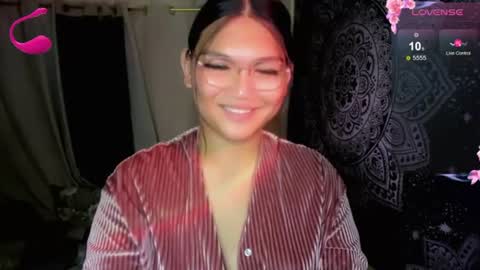 Snapshot of louheart chatting on 06.13.26 Sweet online show from 06.13.26