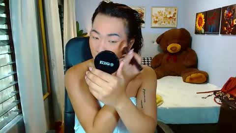 Snapshot of louie_sexy chatting on 05.07.26 Cathy online show from 05.07.26