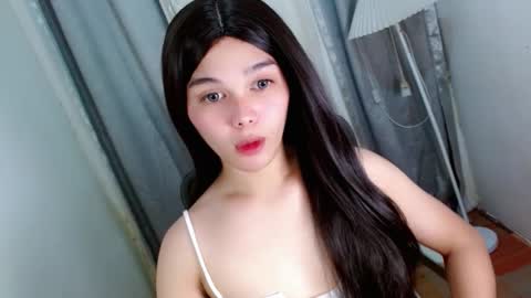 louilalicious online show from 11.05.25