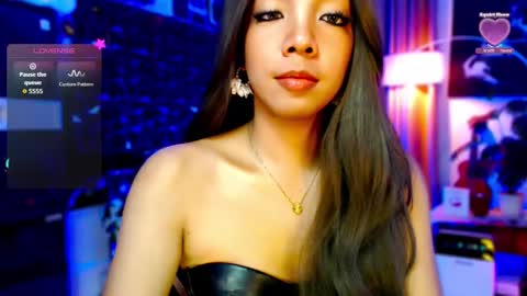Snapshot of louisassy chatting on 05.22.26 Louisa online show from 05.22.26