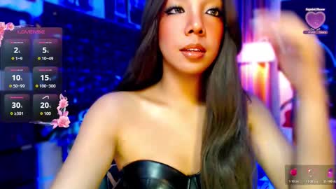 Snapshot of louisassy chatting on 05.27.26 Louisa online show from 05.27.26