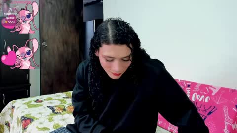 Snapshot of louise_22cm chatting on 04.16.26 Mi lu online show from 04.16.26