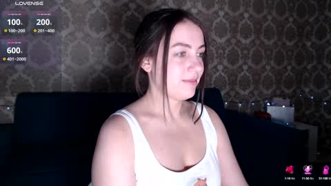 Snapshot of louise_phlox chatting on 12.29.24 Louise online show from 12.29.24