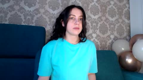 Snapshot of louise_phlox chatting on 03.03.25 Louise online show from 03.03.25