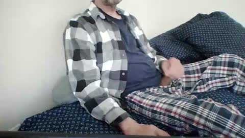 Snapshot of love2benaked686290 chatting on 05.19.26 love2benaked686290 online show from 05.19.26