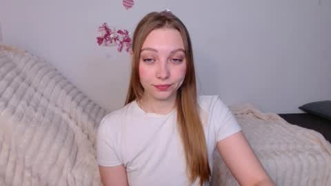 love bella  online show from 03.30.26