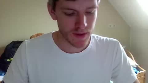 Snapshot of love_bert chatting on 10.12.25 Love bert online show from 10.12.25