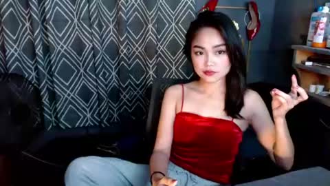 Snapshot of love_catherine chatting on 07.23.26 cath online show from 07.23.26