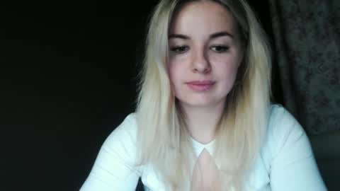 Snapshot of love_dom_meg chatting on 04.18.26 Megane online show from 04.18.26