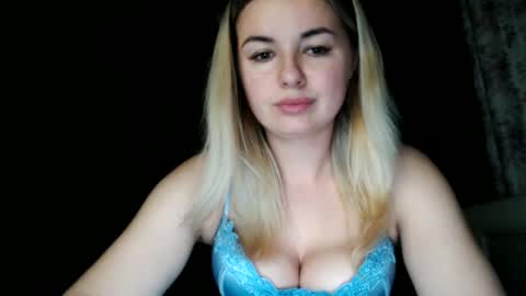 Snapshot of love_dom_meg chatting on 05.25.26 Megane online show from 05.25.26