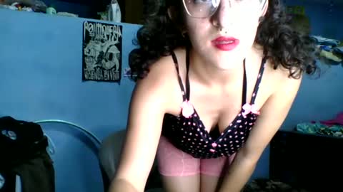 Snapshot of love_electra chatting on 02.04.25 love_electra online show from 02.04.25