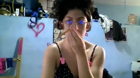 Snapshot of love_electra chatting on 09.29.25 love_electra online show from 09.29.25