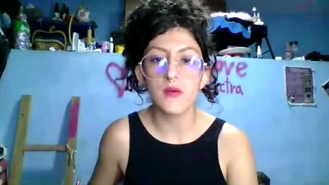 Snapshot of love_electra chatting on 11.04.25 love_electra online show from 11.04.25